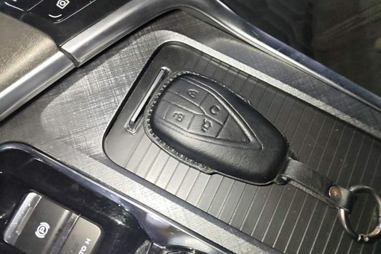 Used CHANGAN UNI-T 2022 1.5T Luxury Edition Vehicle Key