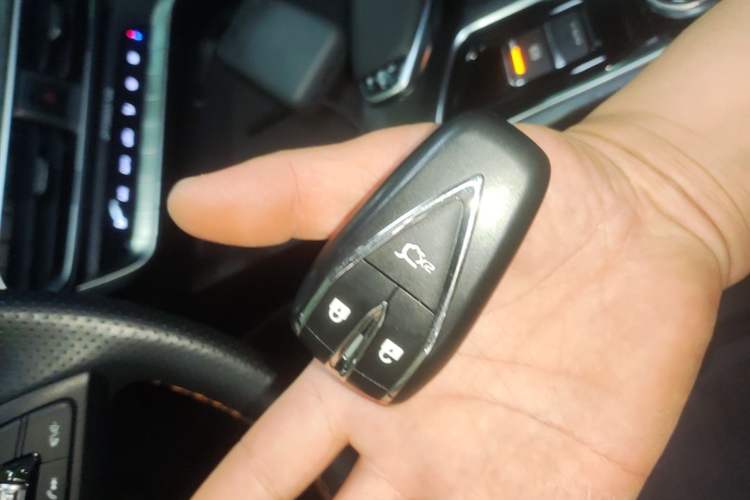 Used CHANGAN UNI-T 2022 1.5T Sport Edition Premium Version Vehicle Key