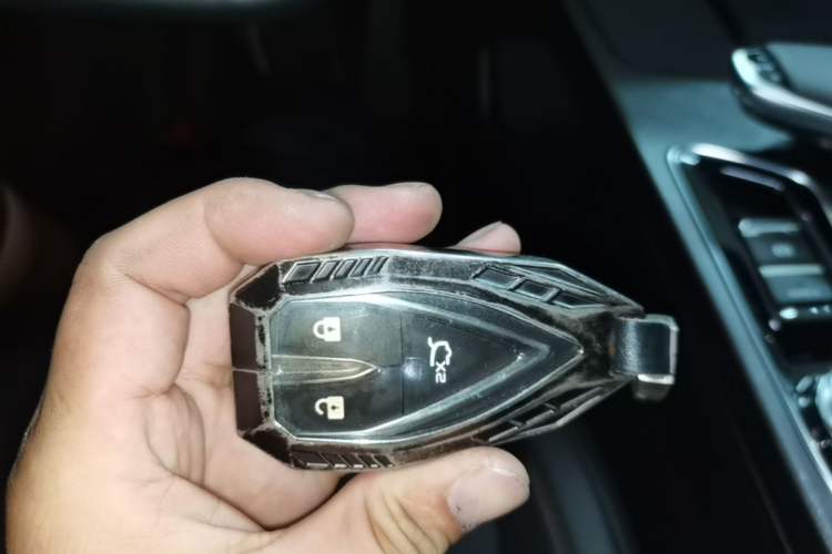 Used CHANGAN UNI-T 2022 1.5T Prestige Version Vehicle Key