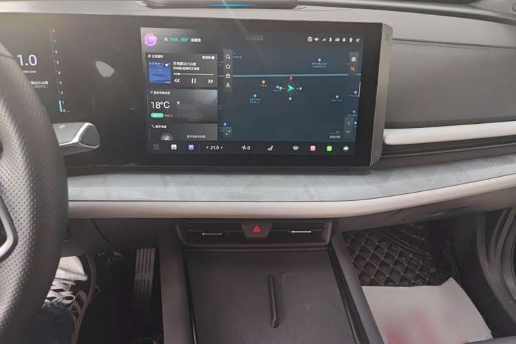 Used CHANGAN UNI-T 2023 2nd Generation 1.5T Flagship Version Audio And AC Panel