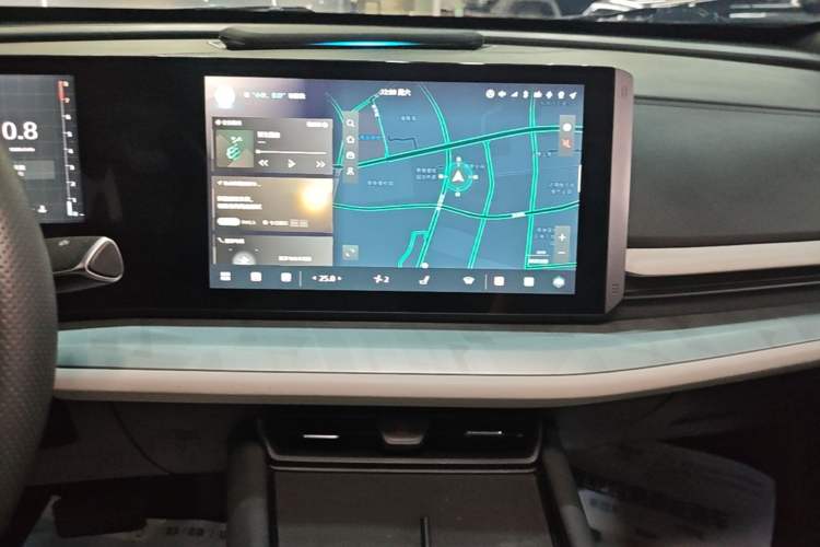 Used CHANGAN UNI-T 2023 2nd Generation 1.5T Flagship Version Audio And AC Panel