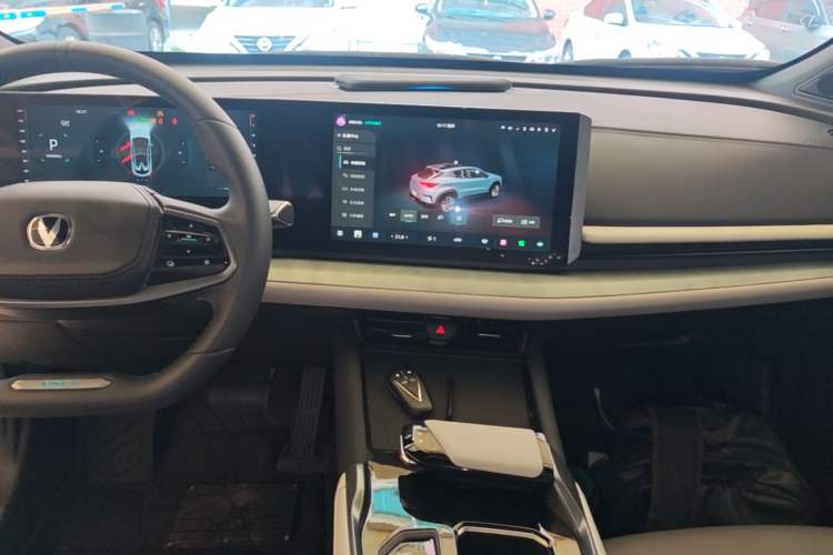 Used CHANGAN UNI-T 2023 Second-Generation 1.5T Prestige Model Audio And AC Panel