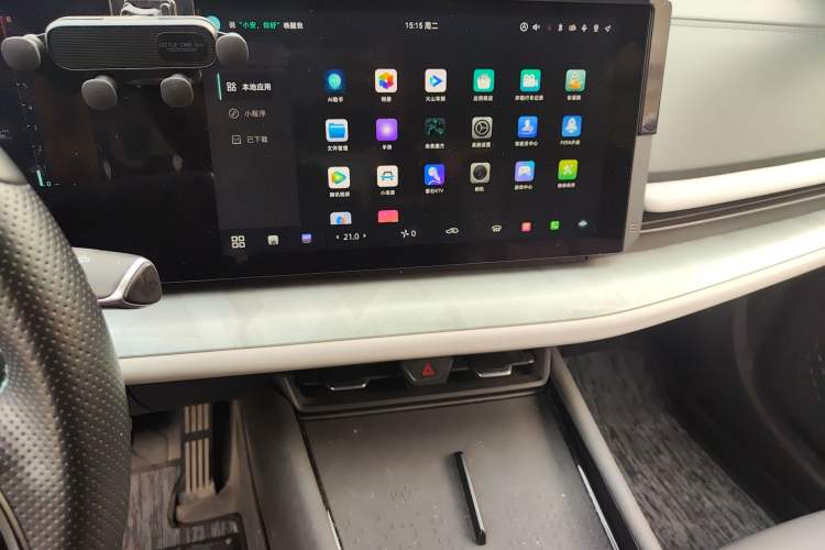 Used CHANGAN UNI-T 2023 Second-Generation 1.5T Prestige Model Audio And AC Panel