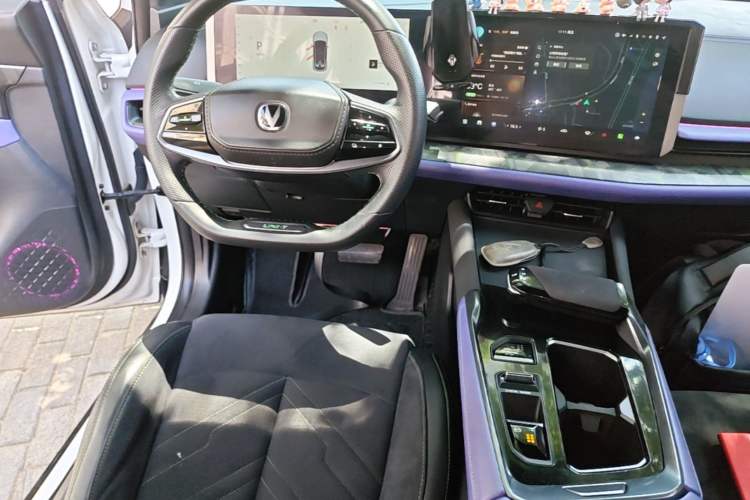 Used CHANGAN UNI-T 2023 2nd Generation 1.5T Sport Edition Prestige Version Audio And AC Panel
