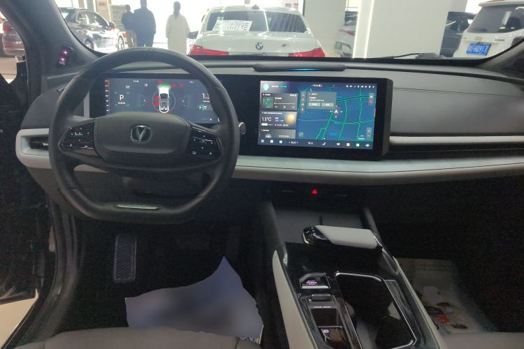Used CHANGAN UNI-T 2023 2nd Generation 1.5T Flagship Version Center Console
