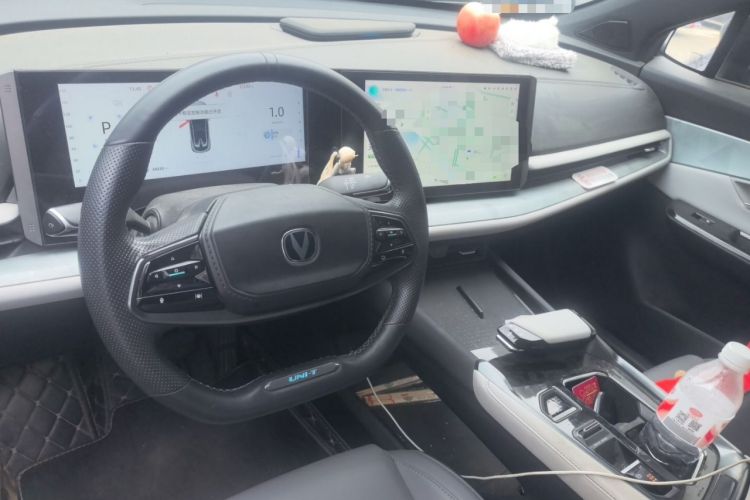 Used CHANGAN UNI-T 2023 2nd Generation 1.5T Flagship Version Center Console