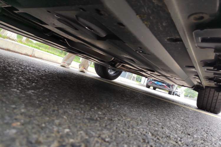 Used CHANGAN UNI-T 2023 2nd Generation 1.5T Sport Edition Flagship Version Chassis Front Left