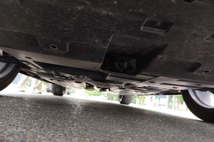 Used CHANGAN UNI-T 2023 2nd Generation 1.5T Sport Edition Flagship Version Chassis Front