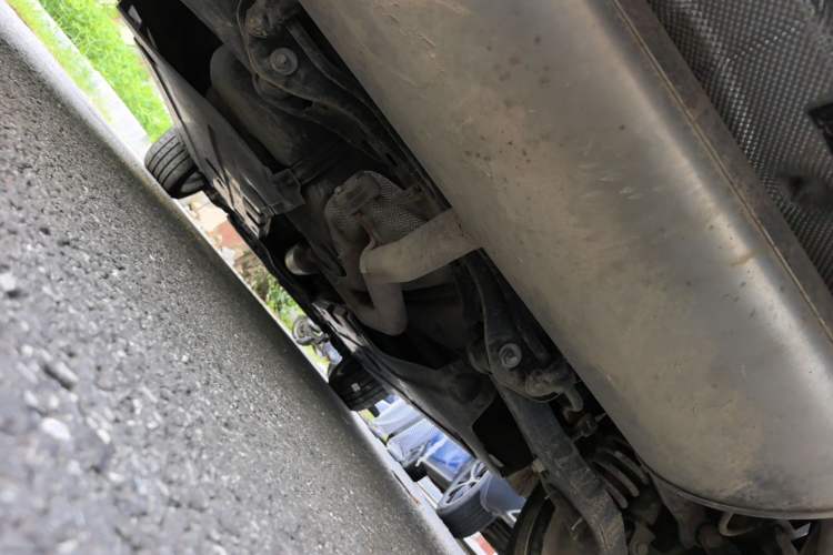 Used CHANGAN UNI-T 2023 Second-Generation 1.5T Prestige Model Chassis Rear