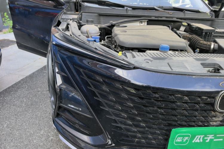 Used CHANGAN UNI-T 2023 Second-Generation 1.5T Prestige Model Engine Bay Right