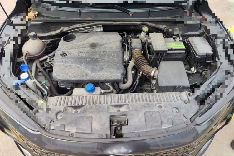 Used CHANGAN UNI-T 2023 Second-Generation 1.5T Prestige Model Engine Bay