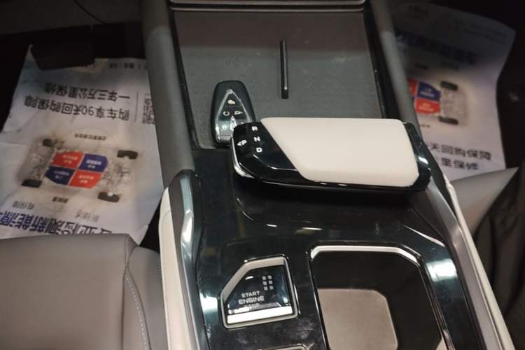 Used CHANGAN UNI-T 2023 2nd Generation 1.5T Flagship Version Gear Lever