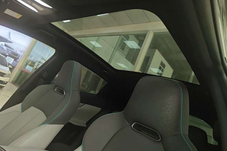 Used CHANGAN UNI-T 2023 2nd Generation 1.5T Flagship Version Headliner