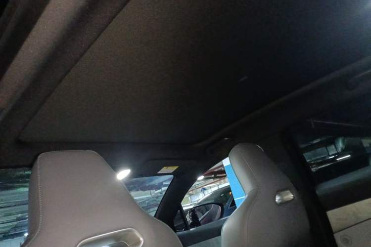 Used CHANGAN UNI-T 2023 2nd Generation 1.5T Sport Edition Prestige Version Headliner