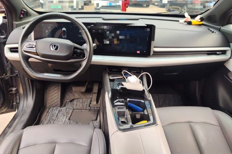 Used CHANGAN UNI-T 2023 Second-Generation 1.5T Prestige Model Interior 2
