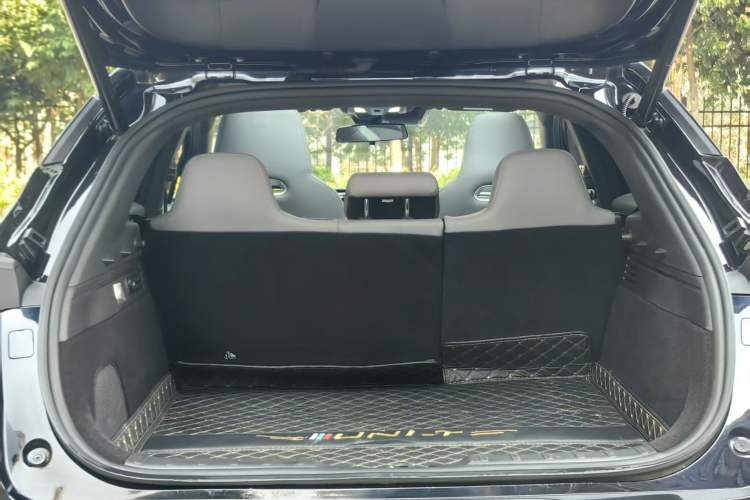 Used CHANGAN UNI-T 2023 2nd Generation 1.5T Flagship Version Interior 6