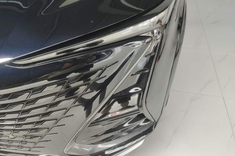 Used CHANGAN UNI-T 2023 Second-Generation 1.5T Prestige Model Left Front Headlight