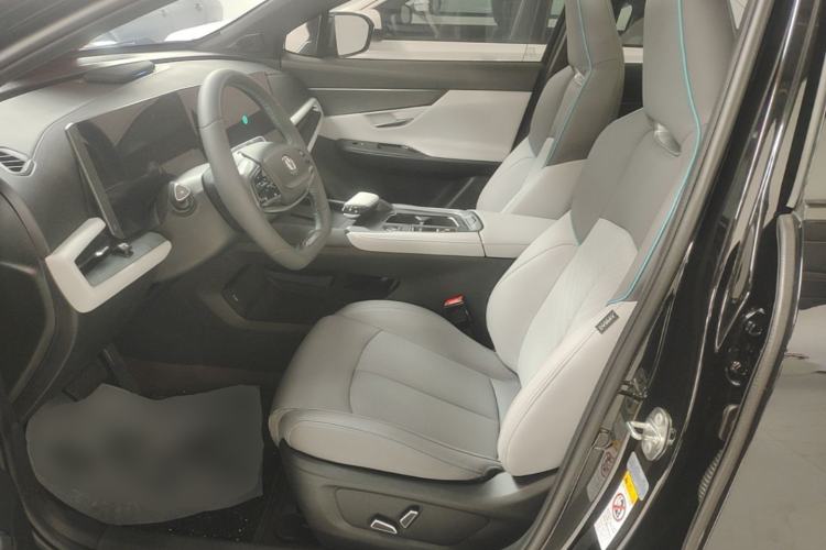 Used CHANGAN UNI-T 2023 Second-Generation 1.5T Prestige Model Left Front Seat