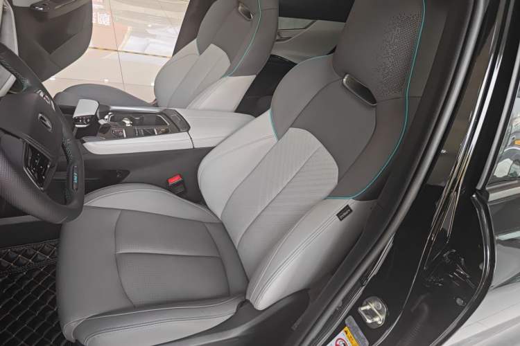 Used CHANGAN UNI-T 2023 2nd Generation 1.5T Flagship Version Left Front Seat