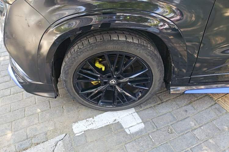 Used CHANGAN UNI-T 2023 2nd Generation 1.5T Sport Edition Prestige Version Left Front Wheel Hub
