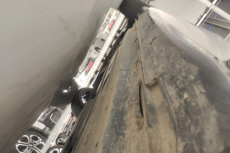 Used CHANGAN UNI-T 2023 Second-Generation 1.5T Prestige Model Left Side Sill