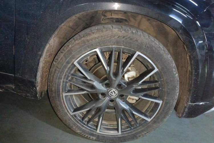Used CHANGAN UNI-T 2023 2nd Generation 1.5T Sport Edition Prestige Version Right Front Wheel Hub