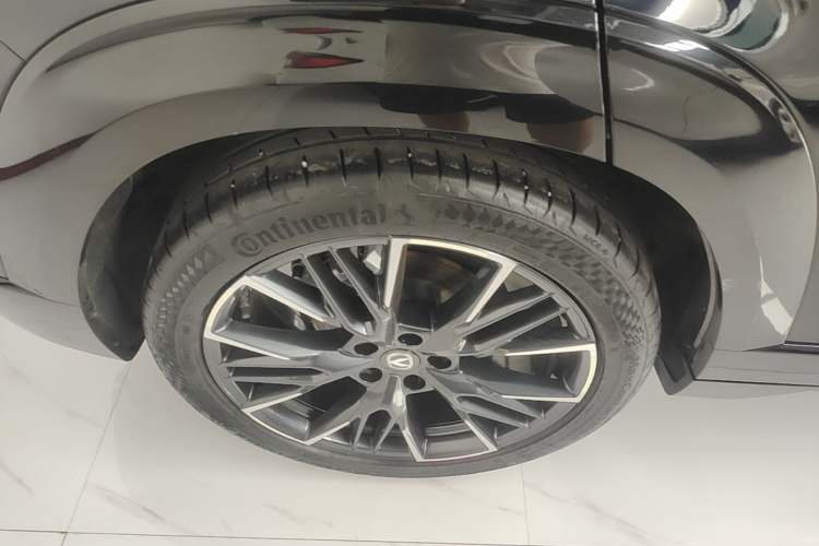 Used CHANGAN UNI-T 2023 Second-Generation 1.5T Prestige Model Right Rear Wheel Hub