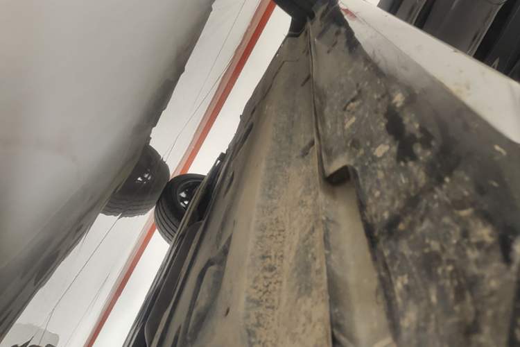 Used CHANGAN UNI-T 2023 Second-Generation 1.5T Prestige Model Right Side Sill
