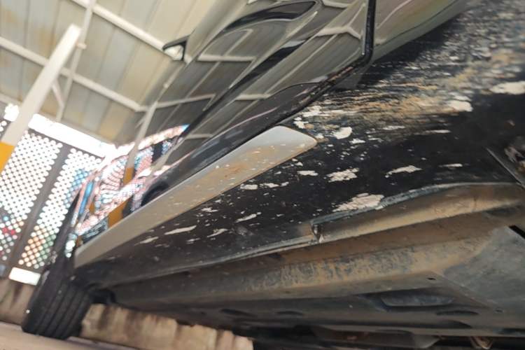 Used CHANGAN UNI-T 2023 Second-Generation 1.5T Prestige Model Right Side Sill