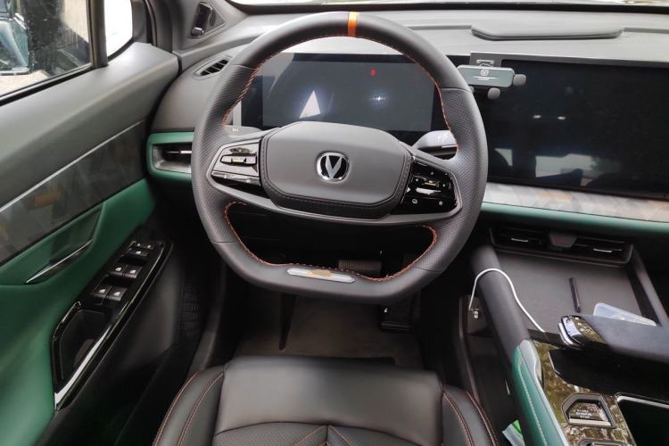Used CHANGAN UNI-T 2023 2nd Generation 1.5T Sport Edition Flagship Version Steering Wheel