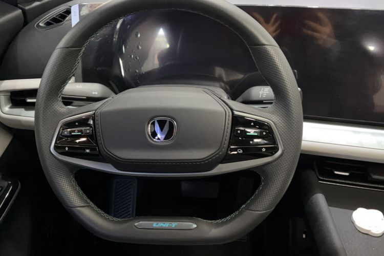 Used CHANGAN UNI-T 2023 Second-Generation 1.5T Prestige Model Steering Wheel