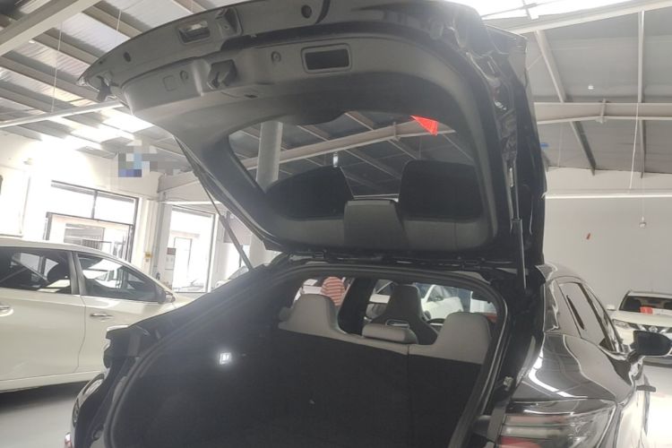 Used CHANGAN UNI-T 2023 Second-Generation 1.5T Prestige Model Trunk