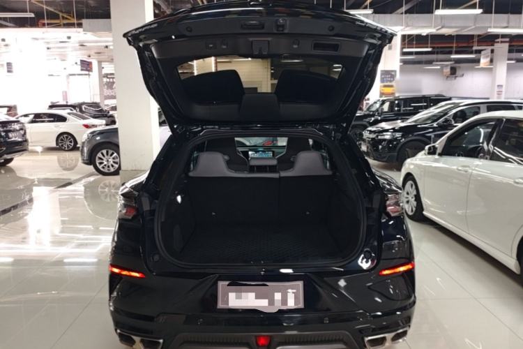 Used CHANGAN UNI-T 2023 2nd Generation 1.5T Flagship Version Trunk