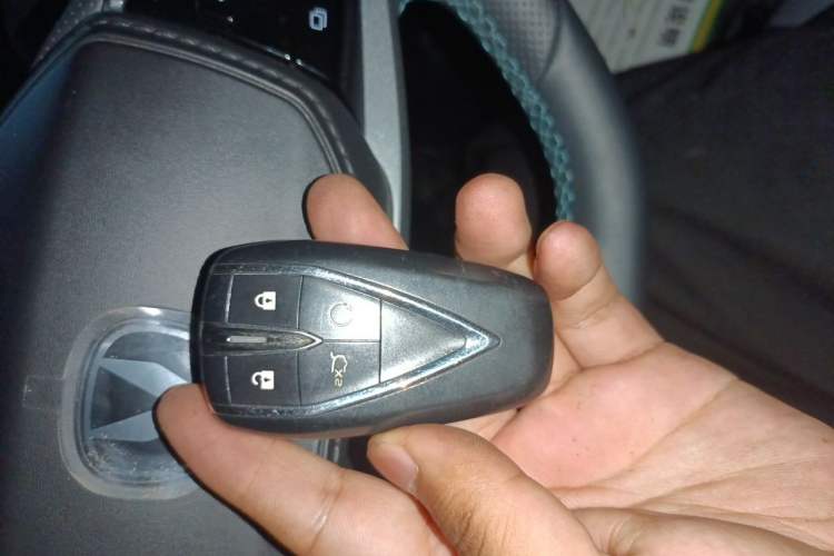 Used CHANGAN UNI-T 2023 2nd Generation 1.5T Sport Edition Prestige Version Vehicle Key