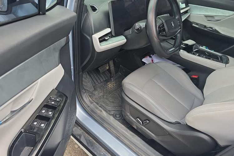 Used CHANGAN UNI-T 2023 Second-Generation 1.5T Prestige Model Driver Seat