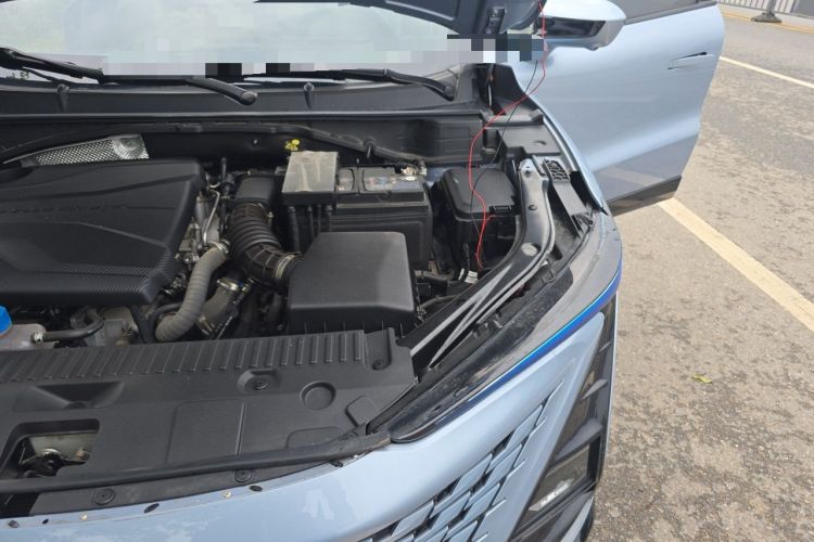 Used CHANGAN UNI-T 2023 Second-Generation 1.5T Prestige Model Engine Bay Left