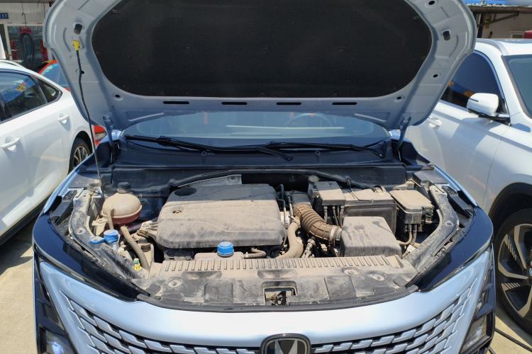 Used CHANGAN UNI-T 2023 2nd Generation 1.5T Sport Edition Flagship Version Engine Bay