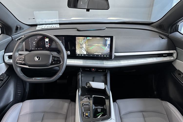 Used CHANGAN UNI-T 2023 2nd Generation 1.5T Flagship Version Interior 1