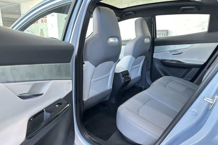 Used CHANGAN UNI-T 2023 2nd Generation 1.5T Flagship Version Interior 4