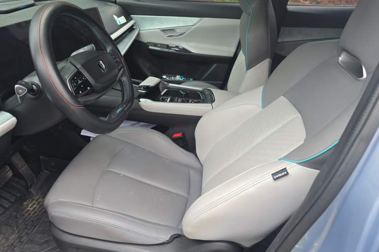 Used CHANGAN UNI-T 2023 Second-Generation 1.5T Prestige Model Left Front Seat