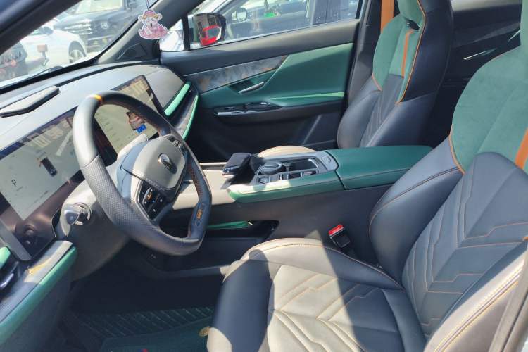 Used CHANGAN UNI-T 2023 2nd Generation 1.5T Sport Edition Flagship Version Left Front Seat