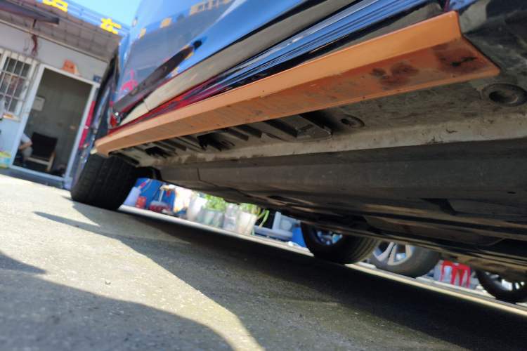 Used CHANGAN UNI-T 2023 2nd Generation 1.5T Sport Edition Flagship Version Right Side Sill