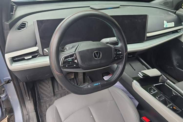 Used CHANGAN UNI-T 2023 Second-Generation 1.5T Prestige Model Steering Wheel