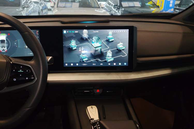Used CHANGAN UNI-T 2023 Second-Generation 1.5T Prestige Model Audio And AC Panel