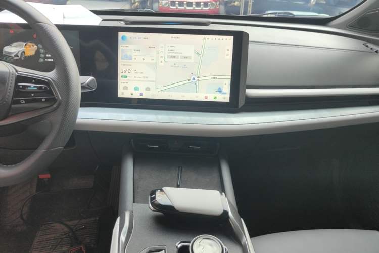 Used CHANGAN UNI-T 2023 Second-Generation 1.5T Prestige Model Audio And AC Panel