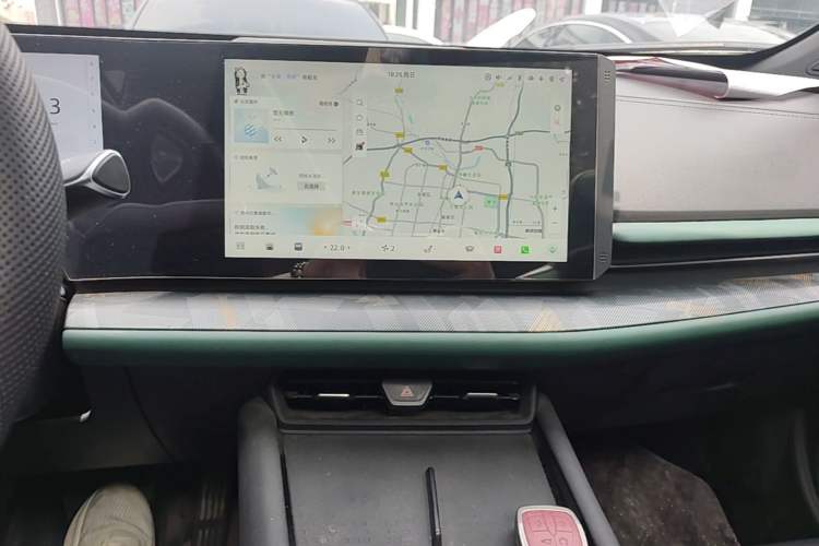 Used CHANGAN UNI-T 2023 2nd Generation 1.5T Sport Edition Flagship Version Audio And AC Panel