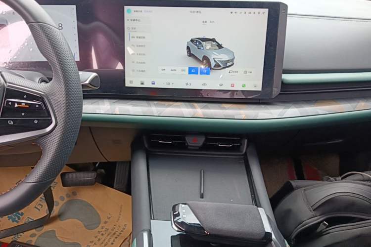 Used CHANGAN UNI-T 2023 2nd Generation 1.5T Sport Edition Prestige Version Audio And AC Panel