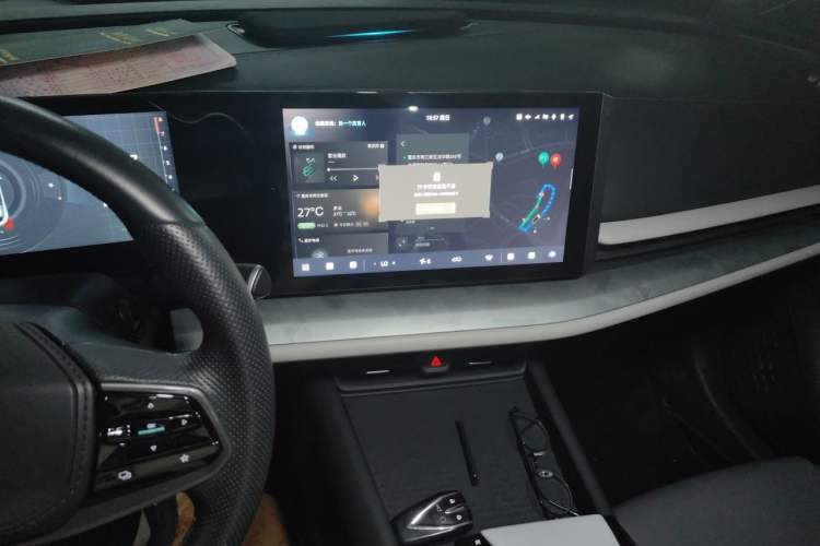 Used CHANGAN UNI-T 2023 Second-Generation 1.5T Prestige Model Audio And AC Panel