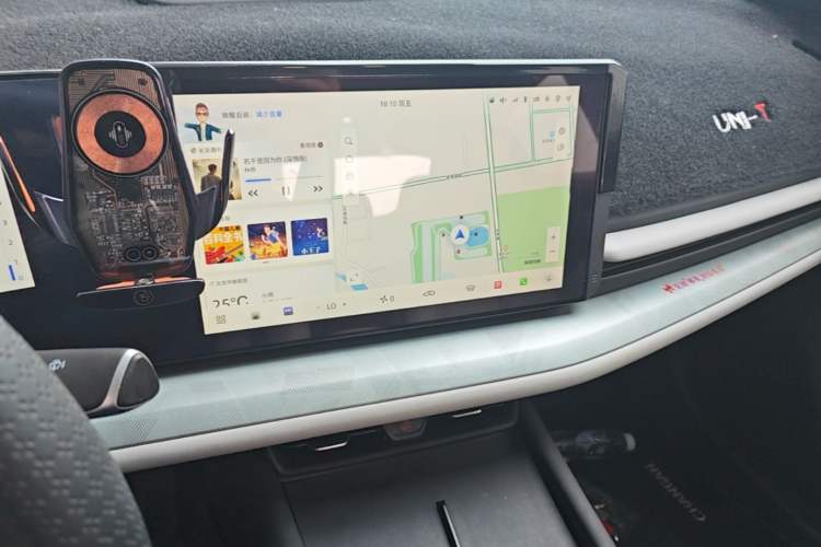Used CHANGAN UNI-T 2023 Second-Generation 1.5T Prestige Model Audio And AC Panel