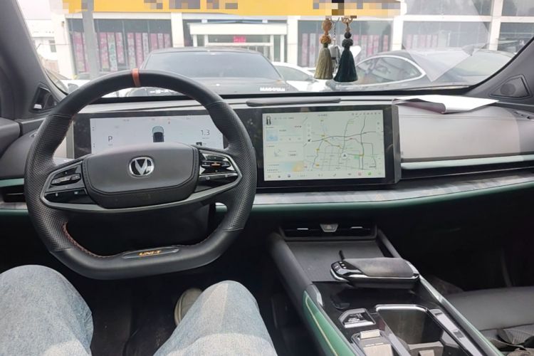 Used CHANGAN UNI-T 2023 2nd Generation 1.5T Sport Edition Flagship Version Center Console